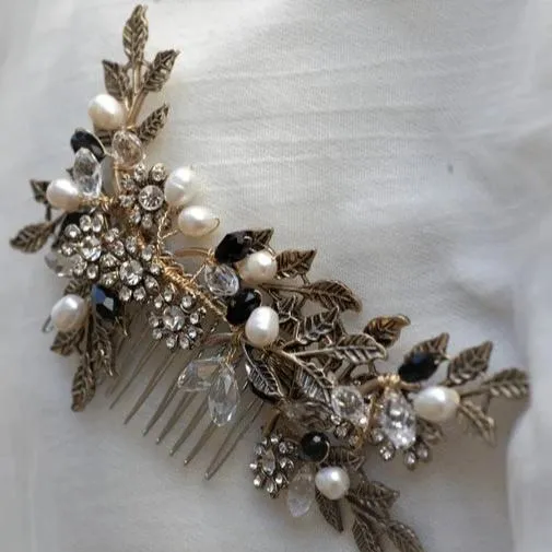 C181. vintage bronze hair comb, hairpins, made with freshwater pearl, bridal hairpiece for wedding or prom