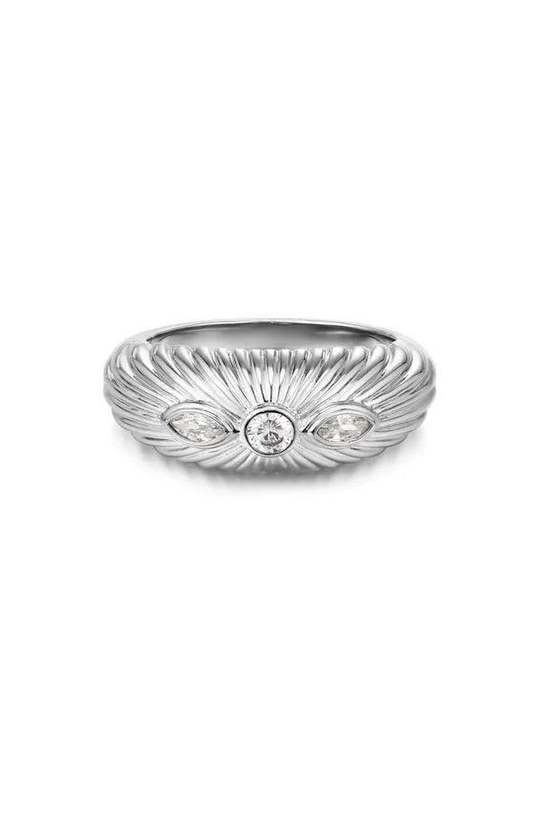 Florette Ridged Signet Ring