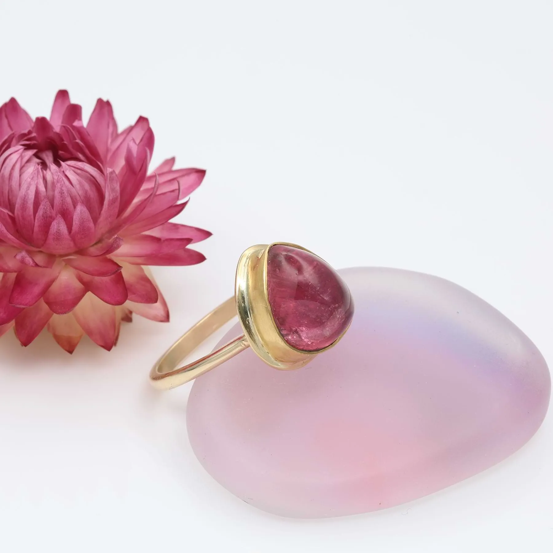 Heart Shaped Pink Tourmaline Cabochon Gold Ring