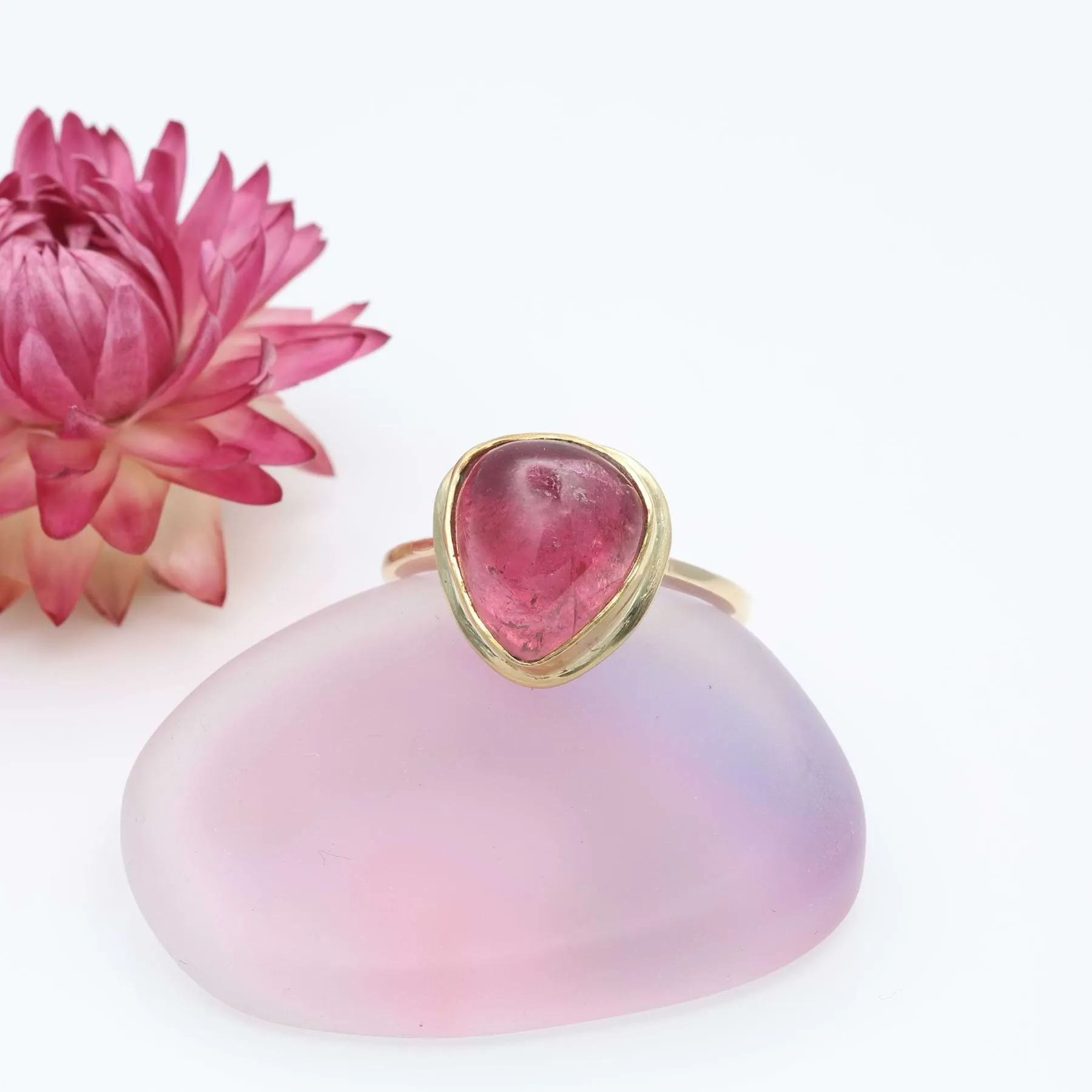 Heart Shaped Pink Tourmaline Cabochon Gold Ring